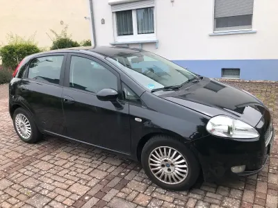 Gebraucht Fiat Grande Punto 95 PS (69 kW) 2007 Schwarz Kleinwagen