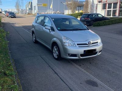 gebraucht Toyota Corolla Verso 1,8 Benzin 7 Sitze