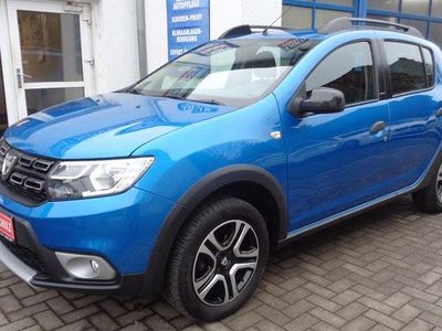 Gebraucht Dacia Sandero Prestige 90 PS (66 kW) 2018 Blau Limousine