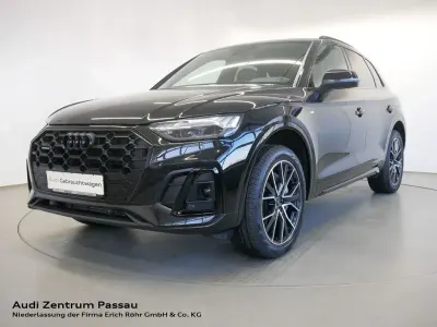 Gebraucht Audi Q5 S-Line 299 PS (219 kW) 2023 Mythosschwarz metallic SUV