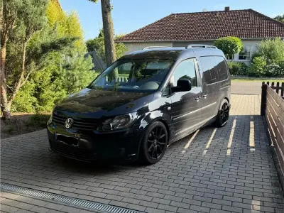 Gebraucht VW Caddy 105 PS (77 kW) 2013 Schwarz Van / Kleinbus