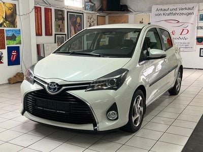 Gebraucht Toyota Yaris Hybrid Comfort 75 PS (55 kW) 2017 Weiß Kleinwagen