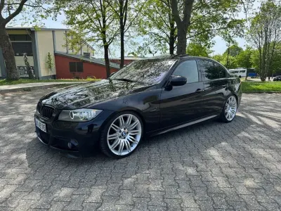 Brugt BMW 325 Sport Line 204 HK (150 kW) 2010 Sort Sedan