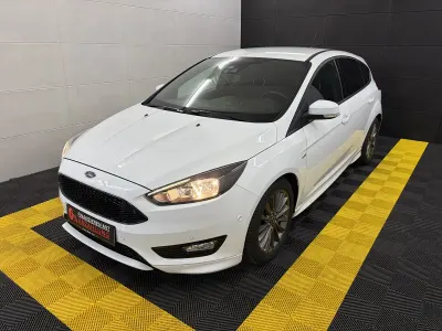 Usata Ford Focus ST-Line 141 CV (103 kW) 2018 Bianco Berlina