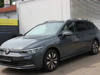 Gebraucht VW Golf VIII Move 131 PS (96 kW) 2024 Grau Kombi