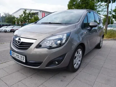 Gebraucht Opel Meriva Design Edition 95 PS (69 kW) 2011 Grau Van / Kleinbus