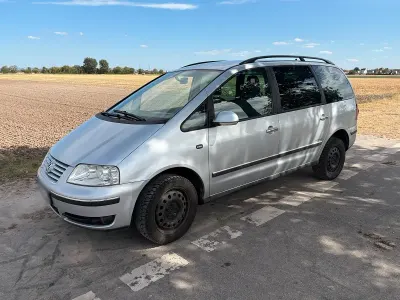 Gebraucht VW Sharan 140 PS (102 kW) 2009 Silber Van / Kleinbus