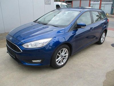 Blau Gebraucht 2017 Ford Focus Business Edition Limousine | 7.770 € (Fairer Preis)