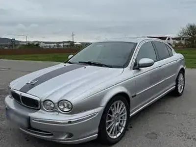 Second-hand Jaguar XF 170 CP (125 kW) 2003 Argintiu Berlinǎ