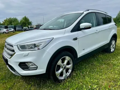 Gebraucht Ford Kuga Titanium 175 PS (128 kW) 2018 Weiß SUV