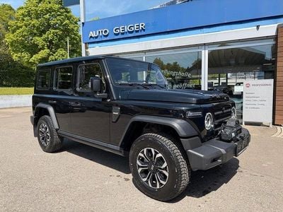 Neu BAW 212 166 PS (122 kW) 2026 Schwarz SUV