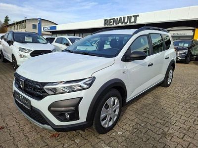 Gebraucht Dacia Jogger Essentiel 101 PS (74 kW) 2022 Weiß Van / Kleinbus