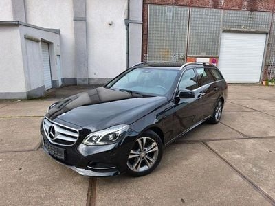 Gebraucht Mercedes E220 Avantgarde 170 PS (125 kW) 2014 Schwarz Kombi