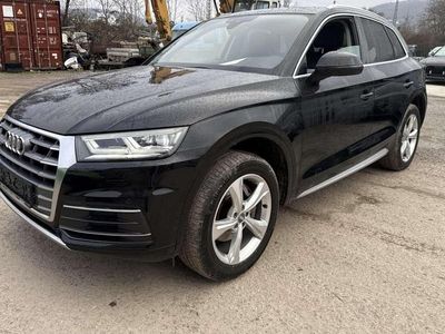 Gebraucht Audi Q5 Sport 190 PS (139 kW) 2018 Mythosschwarz metallic SUV