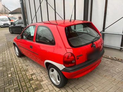Gebraucht Opel Corsa 45 PS (33 kW) 1996 Rot Kleinwagen