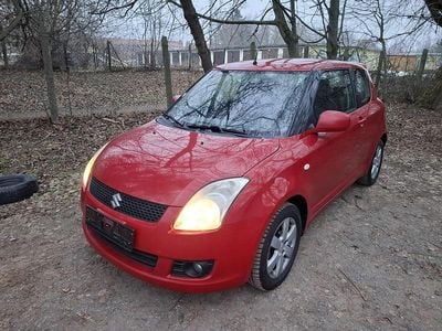 Rot Gebraucht 2008 Suzuki Swift Kleinwagen | 1.350 € (Superpreis)