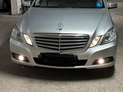 Mercedes E220