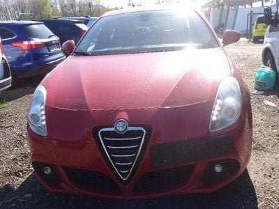 Usata Alfa Romeo Giulietta 105 CV (77 kW) 2011 Rosso Utilitaria
