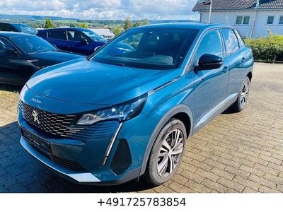 Second-hand Peugeot 3008 Allure 131 CP (96 kW) 2023 Albastru SUV