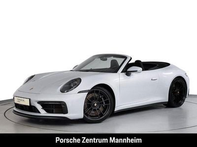 Porsche 911 Carrera 4 GTS