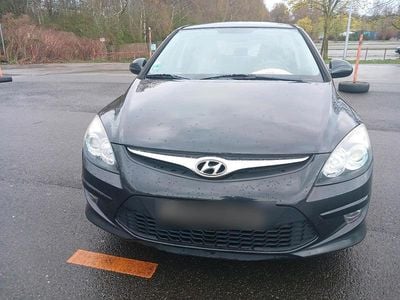 Second-hand Hyundai i30 104 CP (76 kW) 2010 Negru Berlinǎ