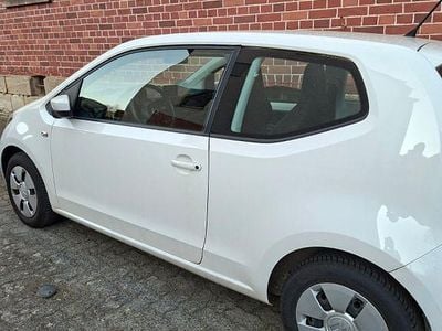 Gebraucht VW up! CLUB 60 PS (44 kW) 2016 Weiß Kleinwagen