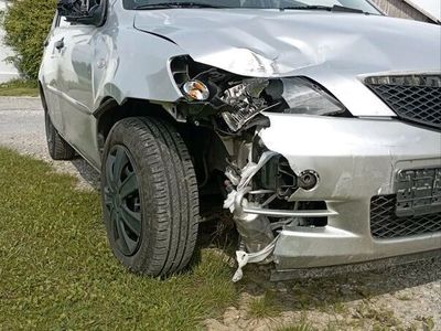 gebraucht Mazda 2 1,4 grau Unfall TÜV bis 2025