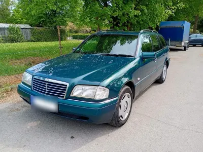 Gebraucht Mercedes C180 Elegance 122 PS (89 kW) 1997 Grün Kombi