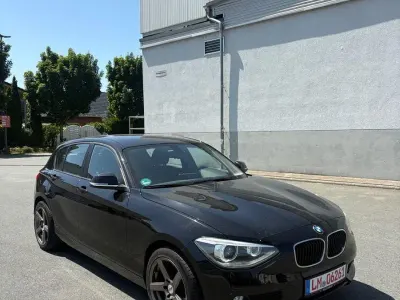 Gebraucht BMW 118 143 PS (105 kW) 2014 Schwarz Kleinwagen