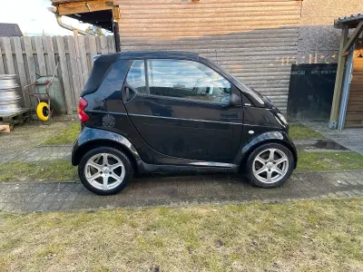 Brugt Smart ForTwo Cabrio 41 HK (30 kW) 2004 Sort Cabriolet
