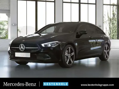 Begagnad Mercedes CLA220 Night 190 HK (139 kW) 2023 Svart Sedan