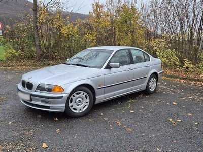 Gebraucht BMW 323 170 PS (125 kW) 1999 Silber Limousine
