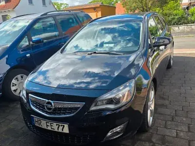 Gebraucht Opel Astra Sport 180 PS (132 kW) 2011 Schwarz Kombi