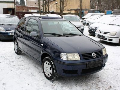 Blau Gebraucht 2001 VW Polo Kleinwagen | 749 € (Fairer Preis)