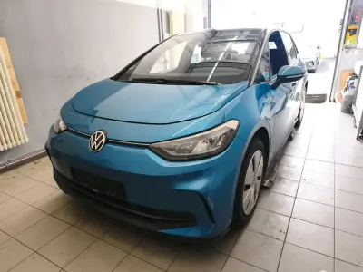 Gebraucht VW ID.3 Pro 150 kW (204 PS) 2024 Costa azul metallic Kleinwagen
