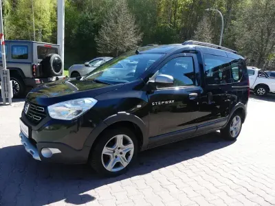 Używany Dacia Dokker Stepway 95 KM (69 kW) 2019 Czarny Minivan