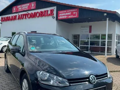 Gebraucht VW Golf VII Comfortline 105 PS (77 kW) 2014 Schwarz Kombi