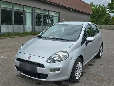 Gebraucht Fiat Punto 77 PS (56 kW) 2014 Silber Kleinwagen