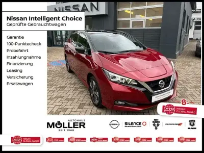Gebraucht Nissan Leaf Tekna 160 kW (218 PS) 2022 Rot Kleinwagen