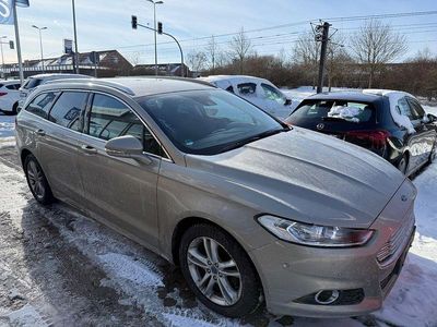 Gebraucht Ford Mondeo Titanium 150 PS (110 kW) 2015 Silber Kombi