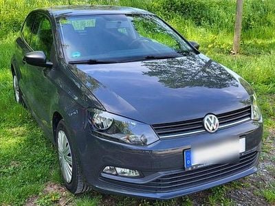 Grau Gebraucht 2014 VW Polo Trendline Kleinwagen | 5.000 € (Fairer Preis)