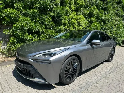 Gebraucht Toyota Mirai Advance 182 PS (133 kW) 2021 Precious metal Limousine