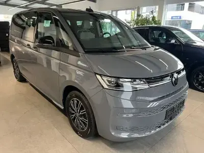 Gebraucht VW Multivan 150 PS (110 kW) 2025 Grau Van / Kleinbus