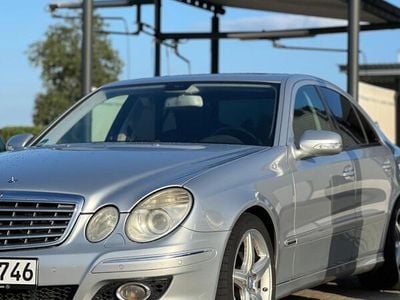 Mercedes E320