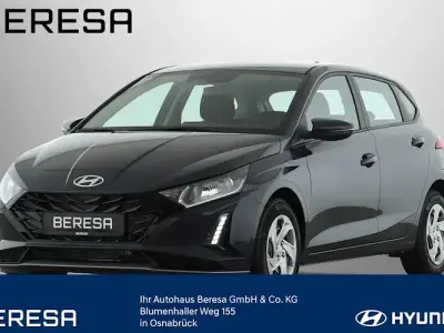 Gebraucht Hyundai i20 Select 101 PS (74 kW) 2025 Aurora grey / met Kleinwagen