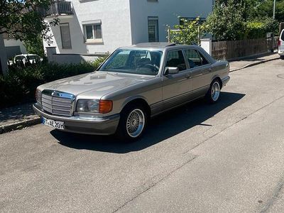 Second-hand Mercedes S300 SE 180 CP (132 kW) 1986 Argintiu Berlinǎ