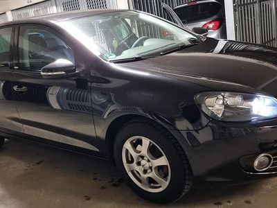 Second-hand VW Golf VI 105 CP (77 kW) 2011 Negru Hatchback