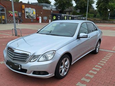 Gebraucht Mercedes E220 170 PS (125 kW) 2009 Grau Limousine