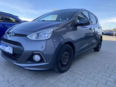 Gebraucht Hyundai i10 Passion 87 PS (63 kW) 2016 Grau Kleinwagen