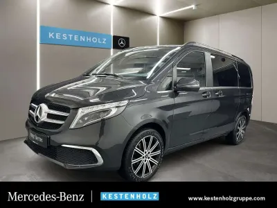 Usata Mercedes V300 Avantgarde Edition 237 CV (174 kW) 2022 Grigio Monovolume